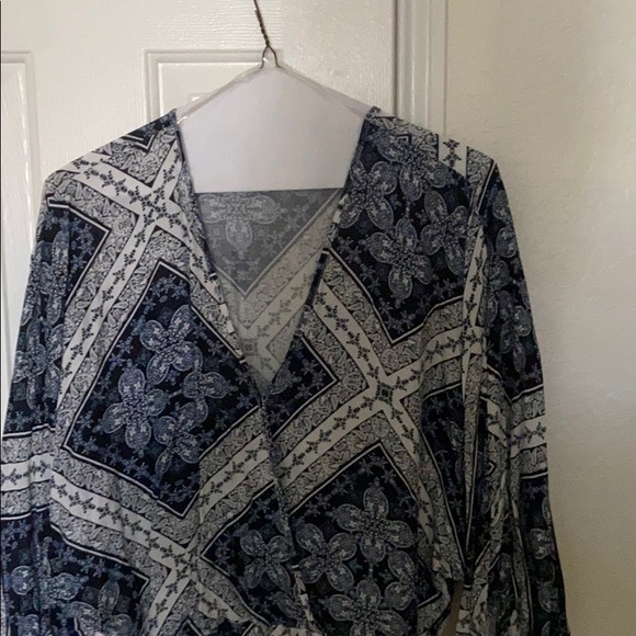 CLEARANCE: Mutli color blouse